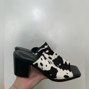 NWOT Intentionally Blank Cow Print Mules